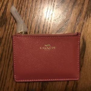 NWT Coach Skinny ID Case in Strawberry